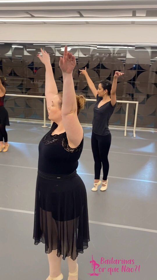 Se você sonha voltar a dançar e tem alguns conhecimentos básicos do Ballet, a sua turma e a de Iniciantes I.
Turmas manhã, tarde e noite.
Às segundas e quartas, das 20h às 21h30, com a bailarina, professora e coreógrafa Daniela Reinecke.
Informações: 61 98299 3402 e 98213 3402

#bailarinasporquenao 
#bpn 
#balletadulto