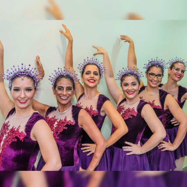 E que a dança seja sua Fada Madrinha e transforme sua vida numa fantástica e deliciosa experiência...
Bailarinas Por que Não?!, bastidores do espetáculo "Repertoire - Uma Homenagem aos Grandes Clássicos do Ballet de Repertório", dezembro de 2023
Turma: Jazz Dance - professora: Daniela Reinecke

Estamos na 503 Sul - acesso pela W2
Informações:  6198299 3402

#bailarinasporquenao
#bpn 
#jazzdance